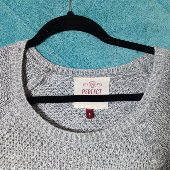 Gray Distressed Sweater - Picture 2 of 8